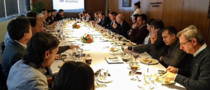 Controles de cambio: la Bolsa de Comercio admitió que son «necesarias» para la estabilidad, pero advirtió que son «transitorias»
